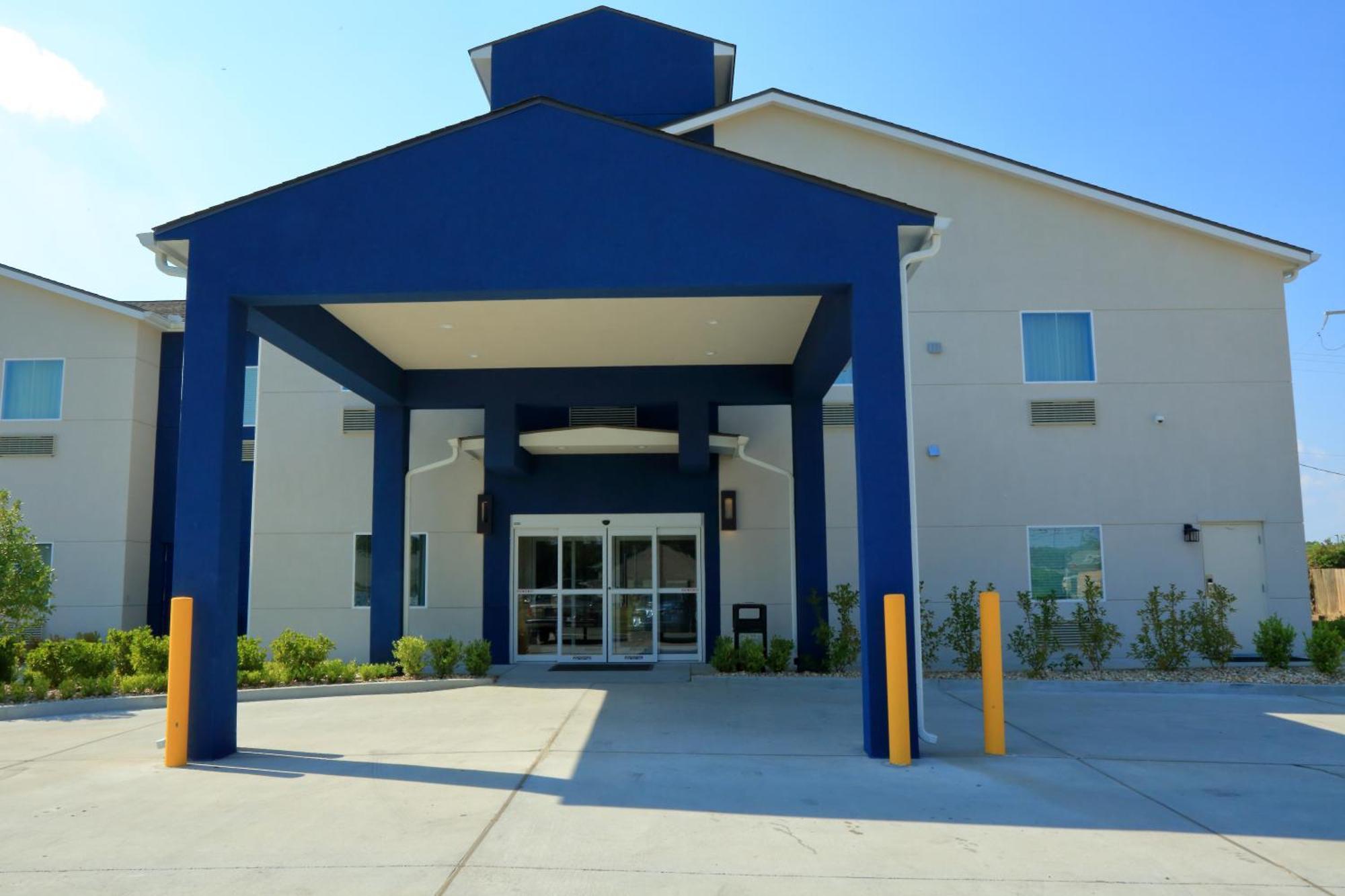 Americas Best Value Inn & Suites-Prairieville Exterior photo